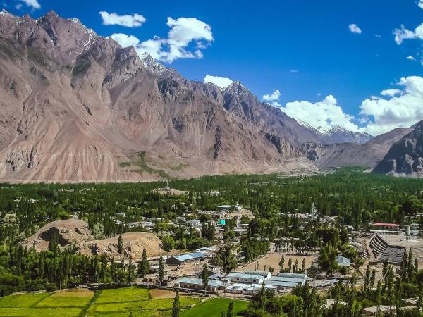 Pakistan Thalle La Trek holiday, Karakoram mountains