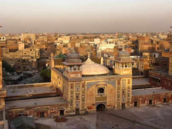 Karachi to Lahore holiday in Pakistan
