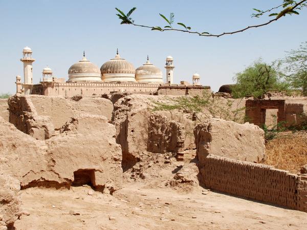 Karachi to Lahore holiday in Pakistan