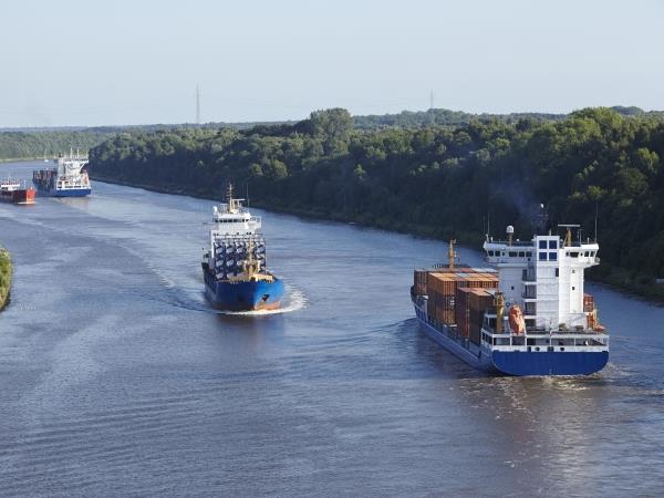 London to St Petersburg sailing tour