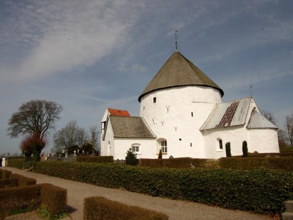 London to St Petersburg sailing tour