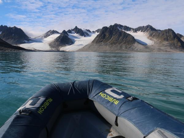 Spitsbergen sailing holiday