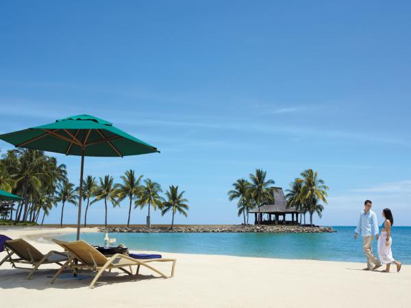 Borneo luxury wildlife and beach holiday