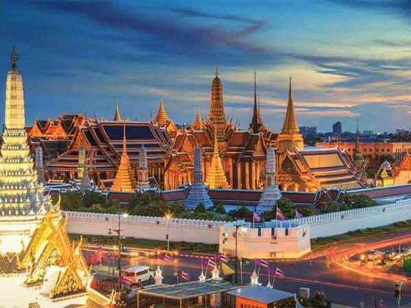 Cambodia, Laos and Thailand, following the Mekong River
