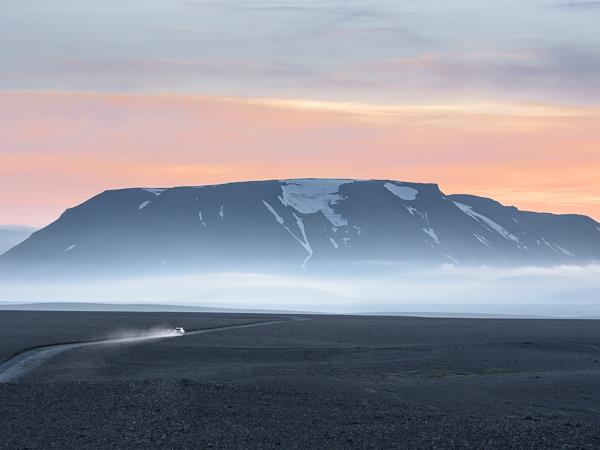 Iceland Highlands photography tour, waterfalls & canyons