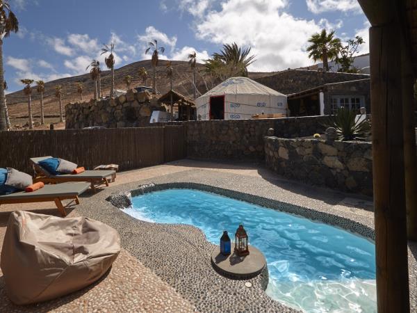 Lanzarote yurt holiday with pool