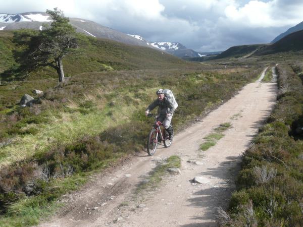 Walking holidays in Cairngorms
