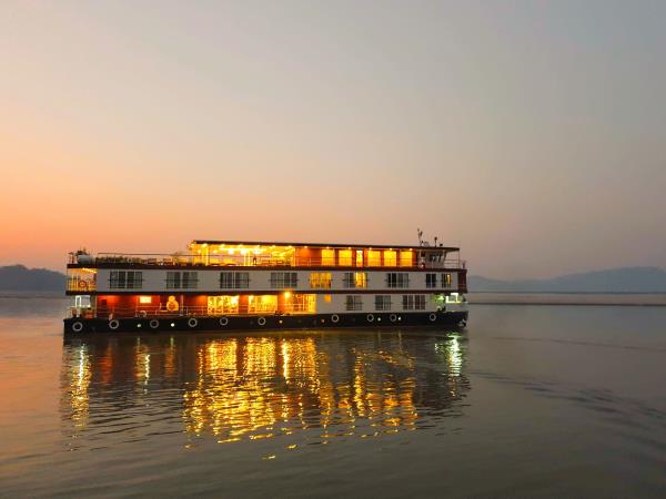 Brahmuputra river cruise in India