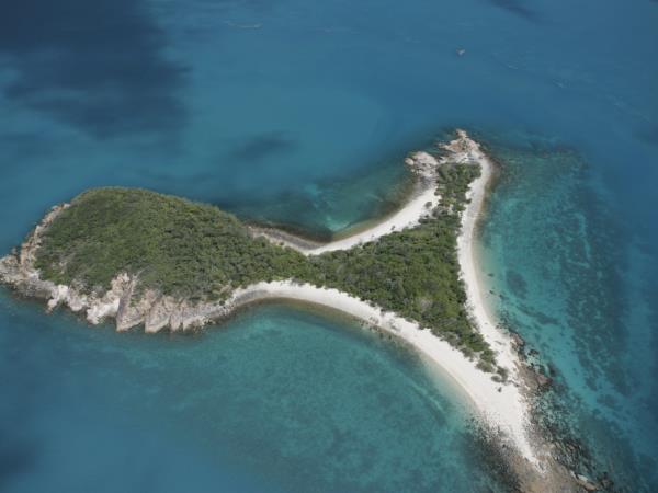 Learn to sail in the Whitsundays