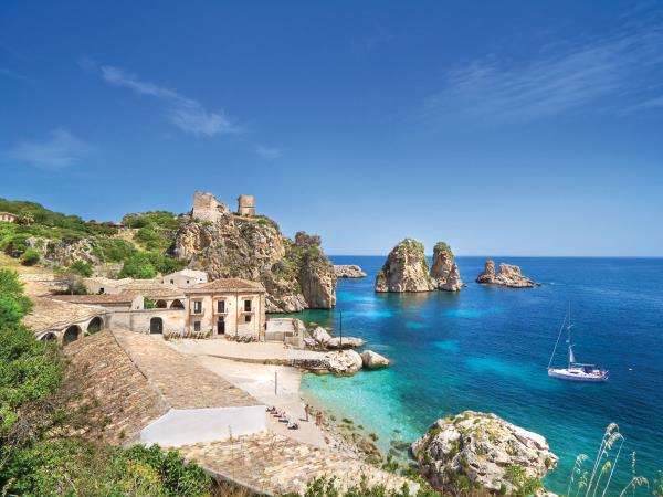 Sicily bareboat sailing holiday