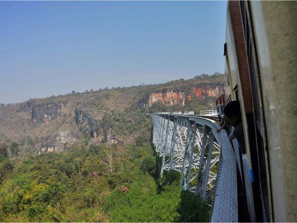 Myanmar highlights tour