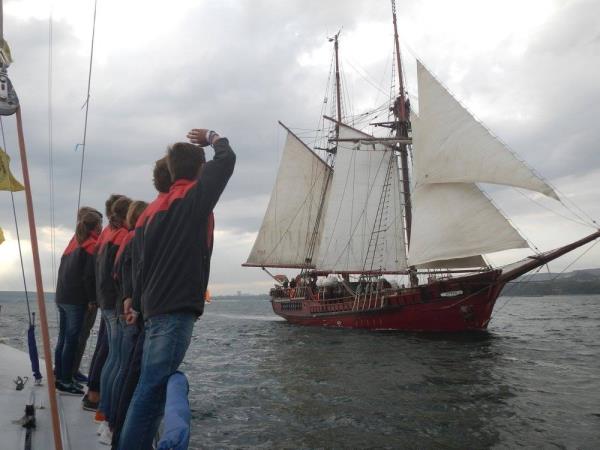 Tall ship sailing holiday in Spanish
