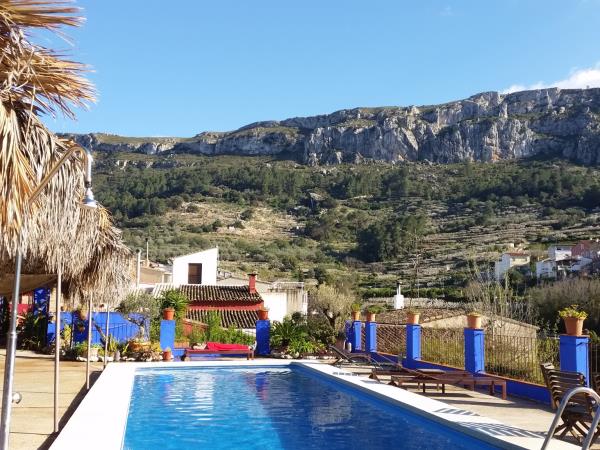 Yoga teacher training courses in Spain