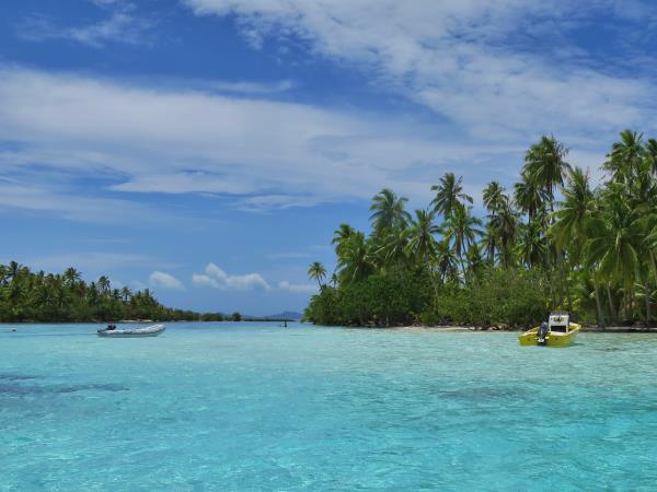 Bareboat sailing holiday in French Polynesia