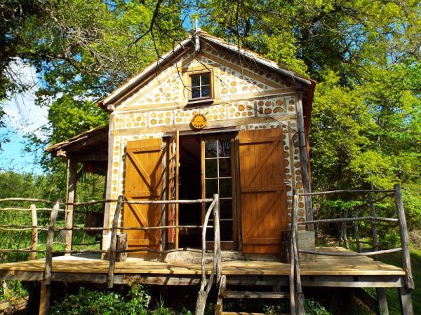Dordogne self catering cabin sleeping 4