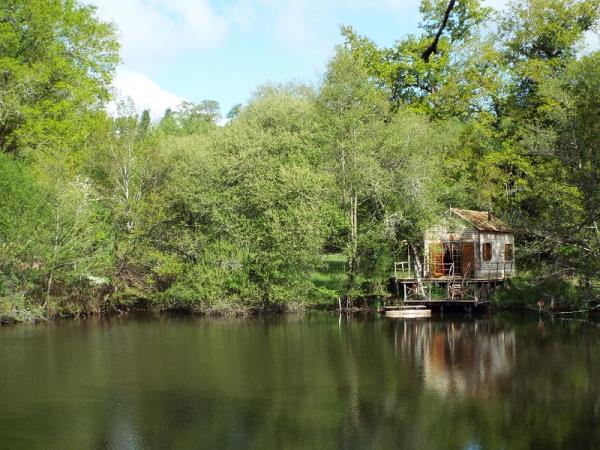 Dordogne self catering cabin sleeping 4
