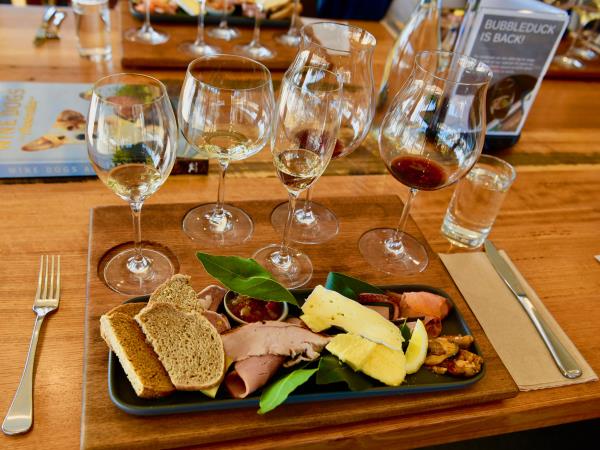 Tasmania small group tour, 13 days