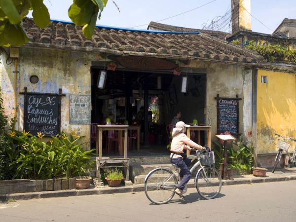 Vietnam highlights tailor made tour