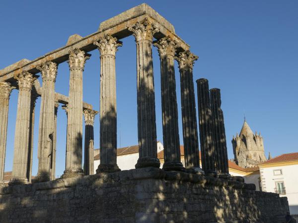 Grand tour of Portugal holiday