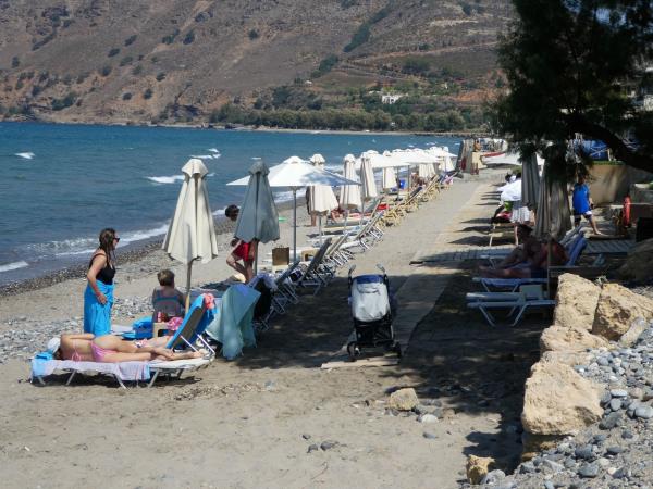 Walking and painting holiday in Crete