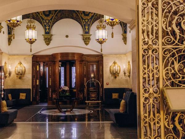 Moscow to St Petersburg winter holiday