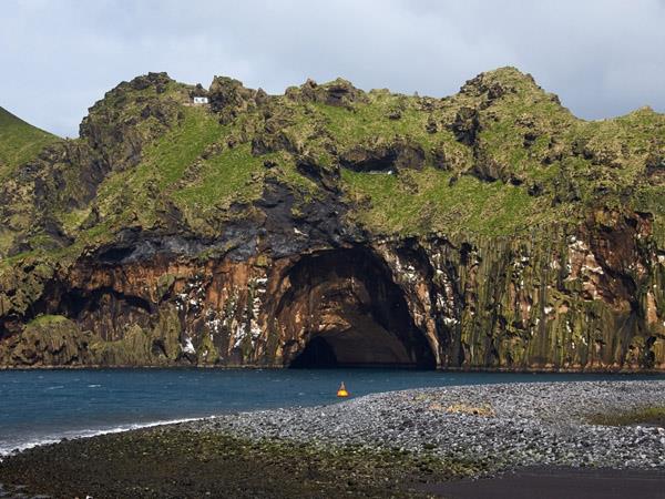 Iceland circumnavigation cruise