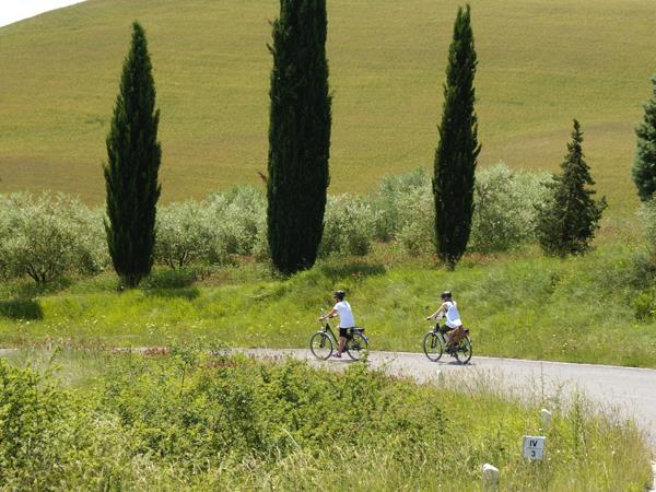 E-Bike cycling holiday in Umbria and Tuscany