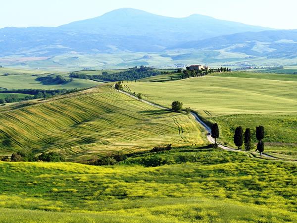 E-Bike cycling holiday in Umbria and Tuscany