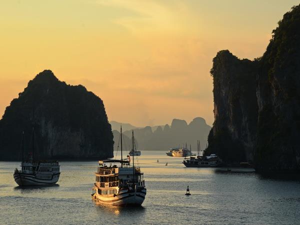 Hanoi to Saigon small group tour