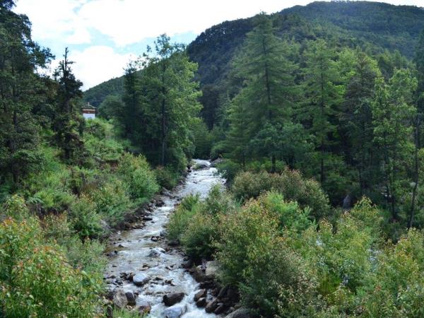 Dagala Thousand Lakes trekking holiday, Bhutan