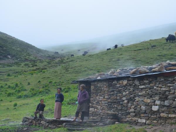 Dagala Thousand Lakes trekking holiday, Bhutan