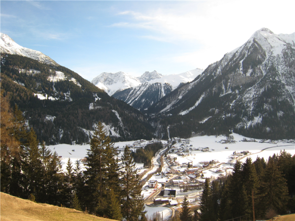 Snowshoeing in the Austrian Alps holiday