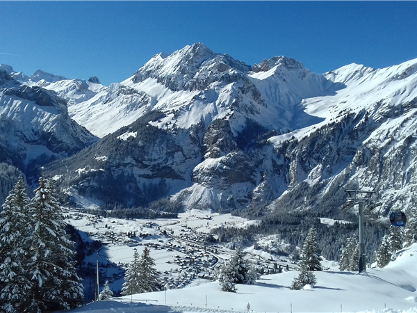 Kandersteg winter walking holiday in Switzerland