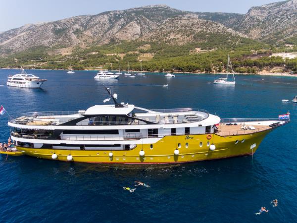 Zadar to Split cruise in Croatia, 6 days