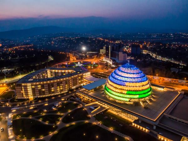 4 day gorilla safari in Rwanda
