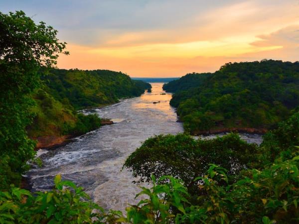 Tailor made Uganda holiday, culture and wildlife