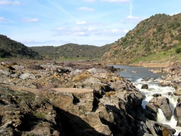 Portugal self guided walking holiday in Alentejo