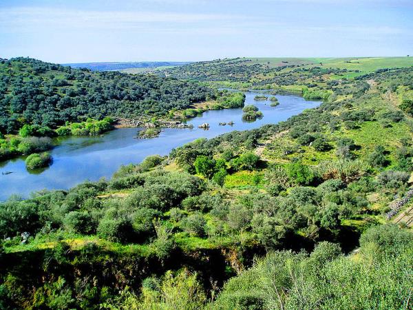 Portugal self guided walking holiday in Alentejo