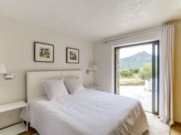 Corsica small group holiday, food and culture