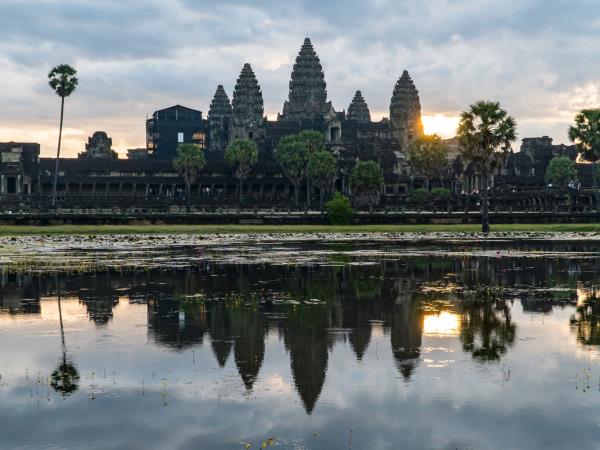 Cambodia cycling tour