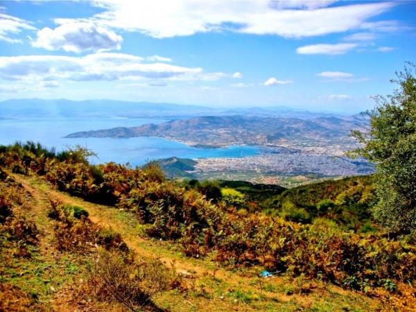 Pelion walking holiday in Greece
