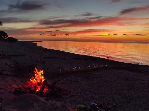 Desert Island survival in Tonga
