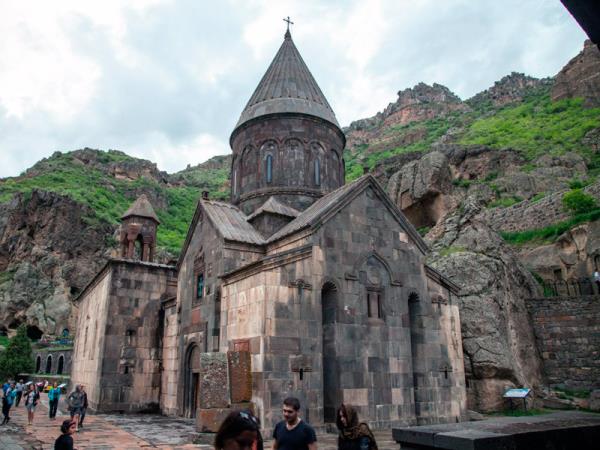 Armenia Georgia Azerbaijan hiking holiday