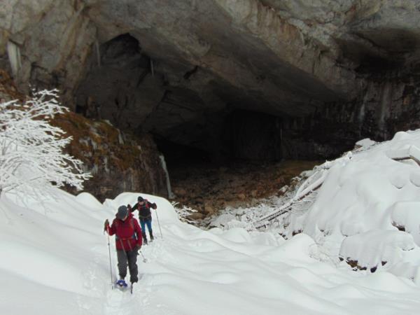 Snowshoeing short break in Romania