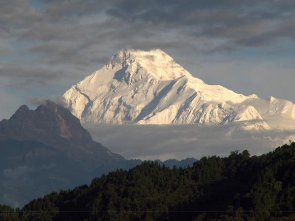 Kanchenjunga base camp trek in Nepal