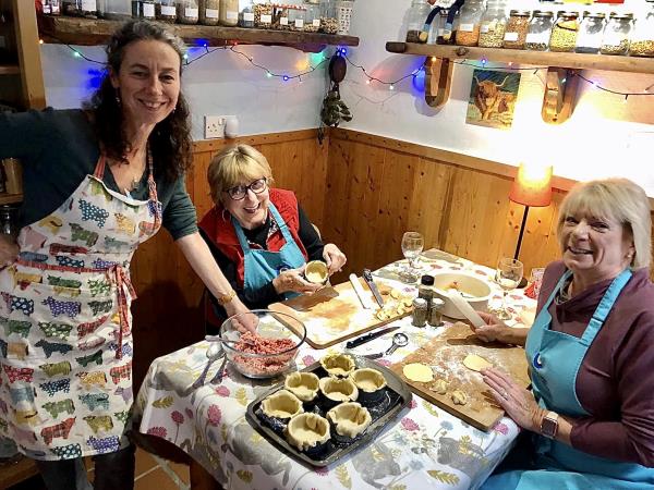 Scotland cooking and cultural holiday