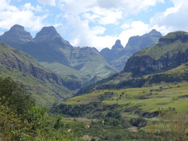 Drakensberg Mountains holiday in South Africa