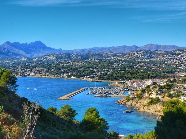 Luxury wellness retreat in Spain, total life reset