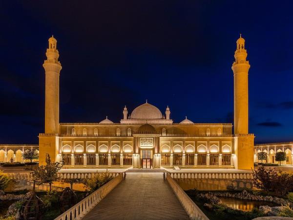 Azerbaijan small group tour