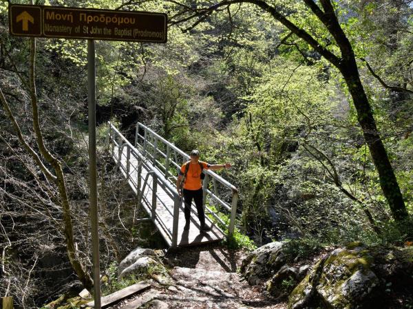 Peloponnese walking tour in Greece